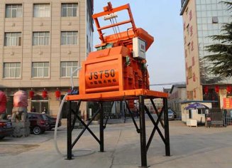 js750搅拌机配料仓