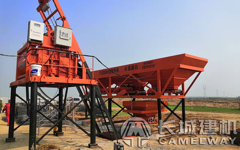 js750搅拌机加配料